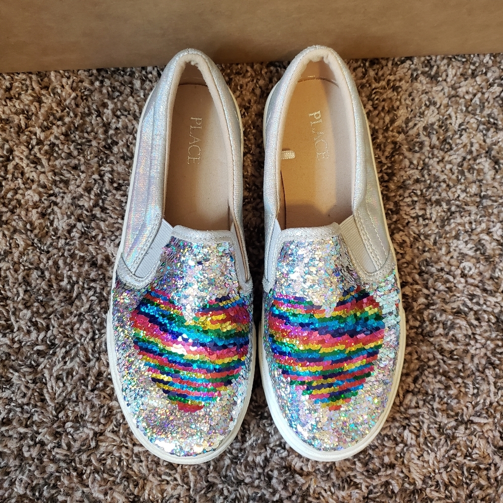 Slip on sneakers
